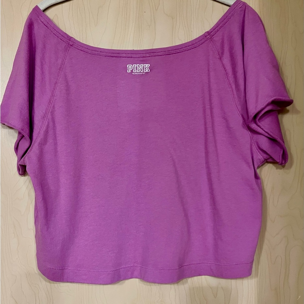 PINK Victoria's Secret Magenta Cropped Off Shoulder Tee Size Small - Picture 3 of 5